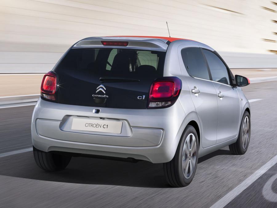  Citroen C1 Airscape 5-Door 2014 года  (фото 4 из 24)